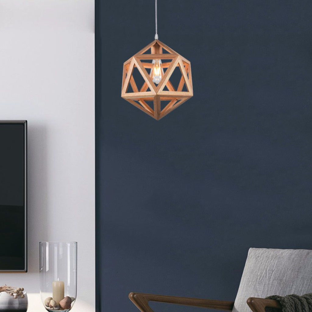 Lampadario sospeso E27 design geometrico legno Ø300mm max 40W montato in un salotto elegante, perfetto per illuminazione decorativa.