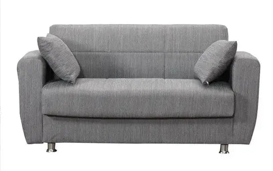 Divano Letto Elegante Symphony con Contenitore a 3 posti, rivestimento grigio, stile contemporaneo con cuscini coordinati e gambe in metallo.