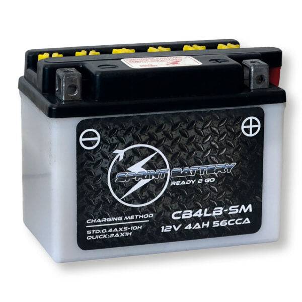 Batteria moto Sprint 12V 4Ah con spunto 56A, batteria al piombo di forma rettangolare, con terminali positivi e negativi evidenti, colore nero e bianco, ideale per veicoli motorizzati, SKU: SPRINT-090956