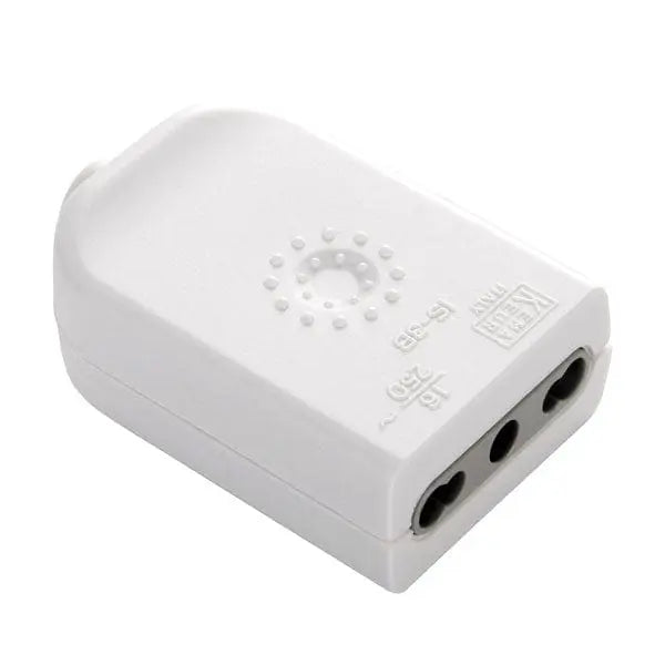 Presa Bianca Bipasso 10/16A + Terra con attacco tripolare, ideale per impianti elettrici domestici. Design compatto e facile da installare.