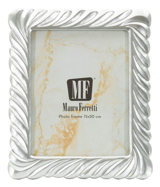 Fotocornice Cornice Carvy Cm 21,3X1,5X26,3 con decoro a spirale argentato, perfetta per esporre immagini 15x20 cm in ambienti eleganti.