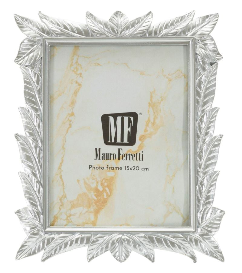 Fotocornice Mauro Ferretti Leavy Silver 21,2x1,7x26,8 cm con design elegante a foglie, ideale per foto 15x20 cm in ambienti raffinati.