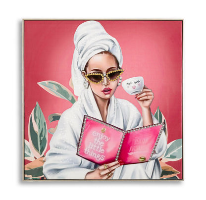 Dipinto su tela laccato Luxury Spa con cornice 82x82 cm, donna glamour con turbante, occhiali gioiello e tazza, sfondo rosa decorativo.