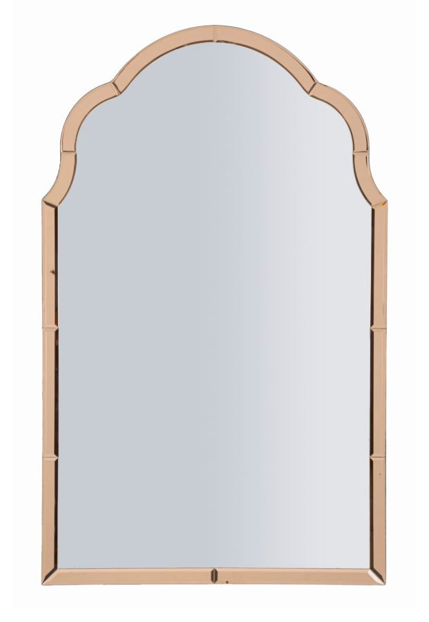 Specchio da muro Tangeri rosa cm 62x1x100 elegante con cornice sagomata, ideale per arredare ambienti moderni e raffinati.