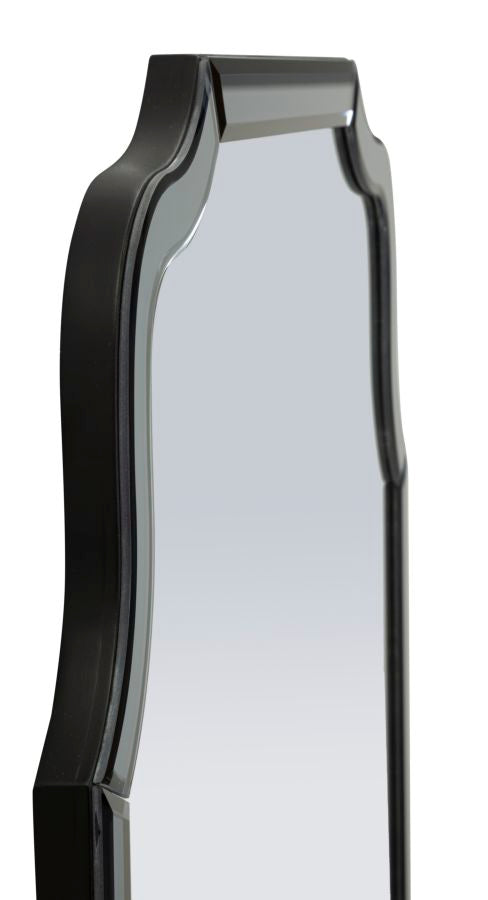 Dettaglio laterale del design sagomato dello specchio Istanbul grigio 60x150 cm, perfetto per arredamenti contemporanei.