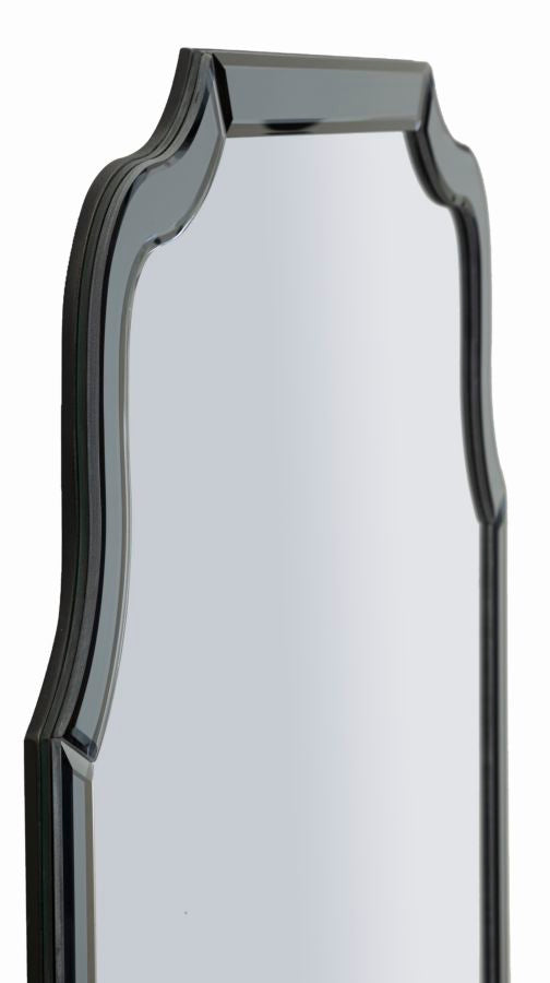 Dettaglio laterale dello specchio da parete Istanbul grigio 60x90 cm con profilo curvo e design elegante per interni contemporanei.