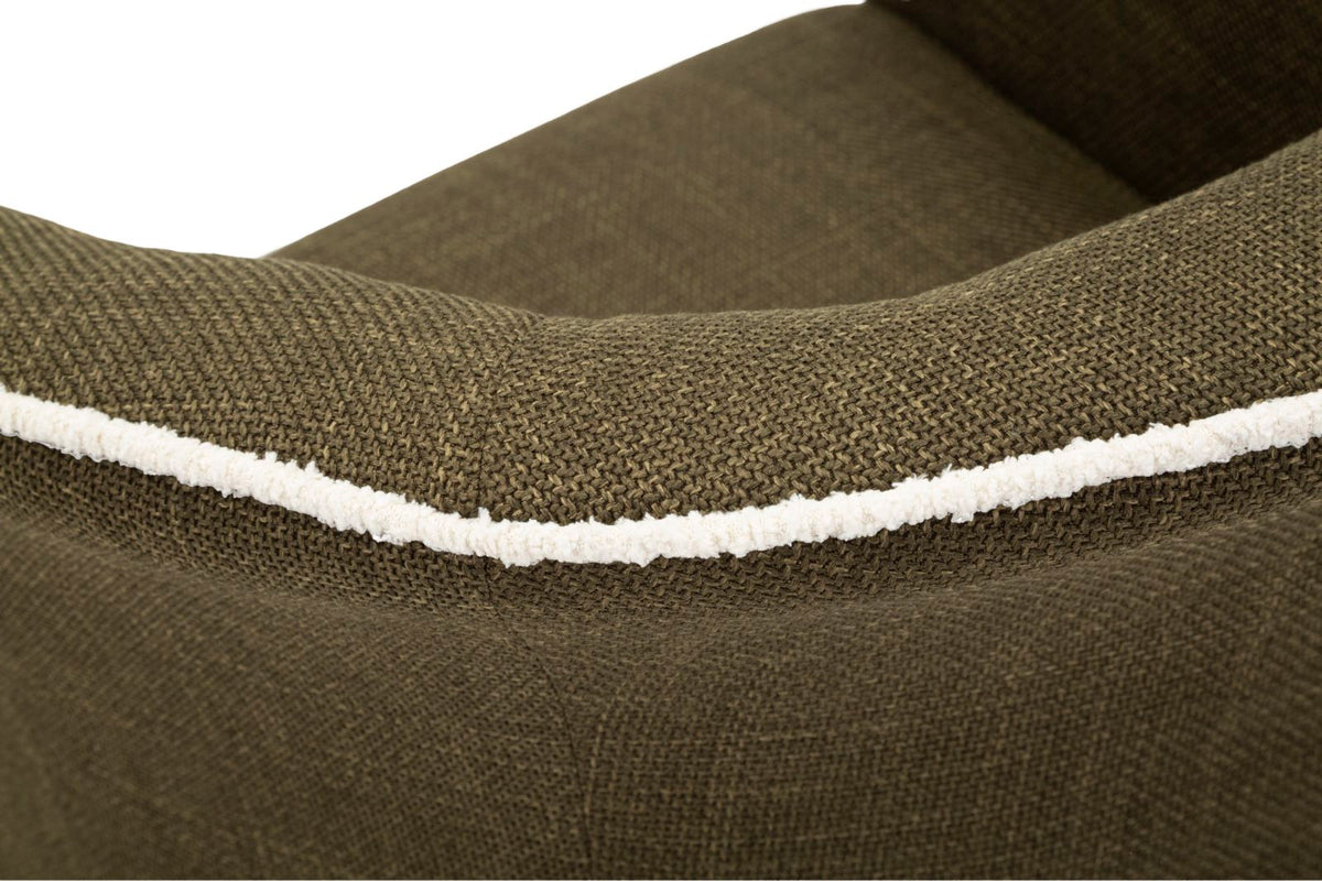 Dettaglio del bordo bianco della Poltrona Girevole Siena Verde, rifinitura elegante che valorizza il design funzionale.