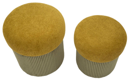 Pouf Aspen verde set 2 pezzi visti dall’alto, con seduta tonda in velluto e struttura contenitore. Elegante soluzione salvaspazio per interni.