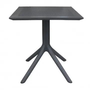 Tavolo da giardino Jarvis 80 x 80 in polipropilene antracite con struttura robusta e gambe a quattro razze per stabilità.