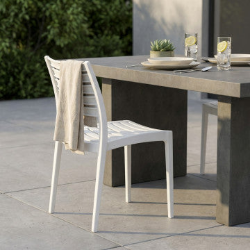Sedia impilabile in polipropilene - 42,5 x 49 x 78 cm - 4,7 kg