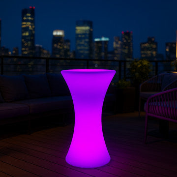 Tavolino luminoso in polietilene, diametro 58 cm, altezza 110 cm, ricarica USB