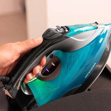 Cecotec Fast&Furious 5055 Pro Piastra Stirante Vapore 3100W - Suola Ceramica - Scorrimento TurboSlide - 5 Livelli Temperatura - Vapore Continuo 65 g/min - Colpo Vapore 255g/min