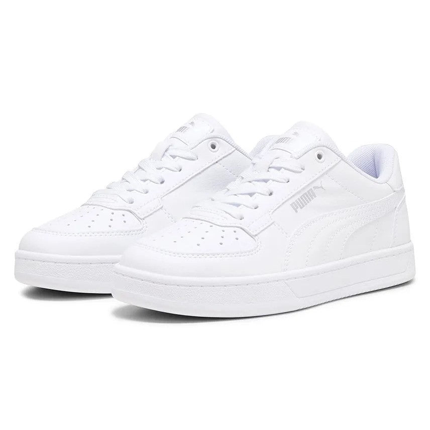 Scarpe sportive Puma Caven 2.0 Jr in pelle sintetica bianca, suola in gomma, tomaia con dettagli in rilievo, ideali per bambini e teenager