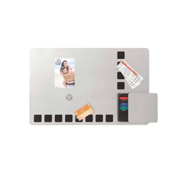 Nobo Lavagna Combinata Magnetica con Griglie in Schiuma per Fissare Note 610x390mm - Include 4 Pennarelli, 2 Magneti e Cancellino - Contenimento per Pennarelli e Cancellino