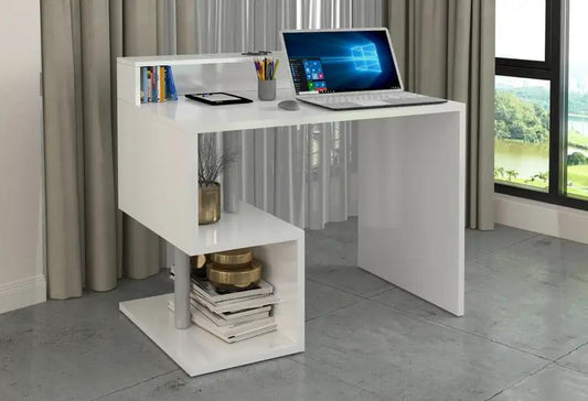 Scrivania a S Esse 100 in bianco lucido con sopralzo e ripiani integrati. Design moderno e funzionale per spazi ridotti.