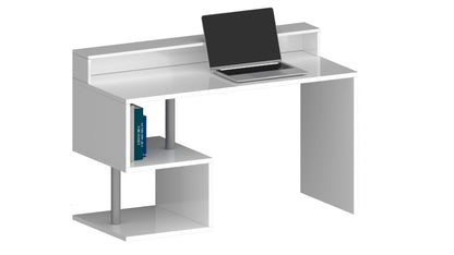 Scrivania ESSE 140 bianca con design compatto e sopralzo. Include vani portaoggetti per un ambiente di lavoro ordinato.