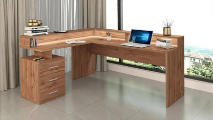 Scrivania New Selina ad angolo in legno chiaro con sopralzo e cassettiera, stile naturale e moderno per ufficio.