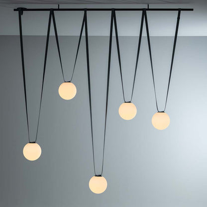 Lampada LED da binario sferica con attacco facile, luce calda 3000K, design innovativo e facile da collegare, perfetta per ambienti moderni