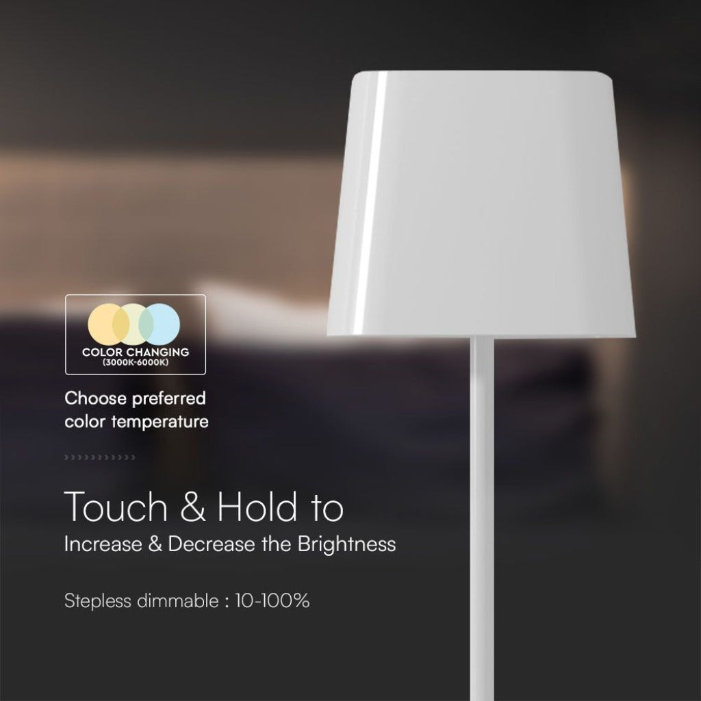 Lampada da tavolo con design minimalista e funzionale, illuminazione regolabile tramite touch, ideale per ambienti interni ed esterni