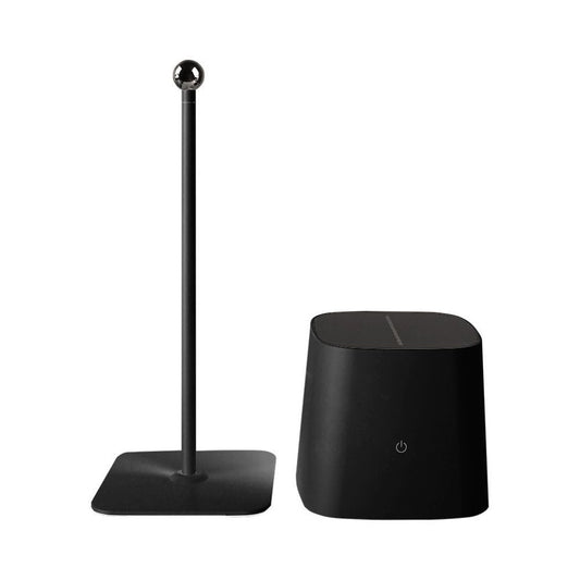 Set di lampada da terra nera con stelo sottile e base quadrata, lampada LED ricaricabile con base di ricarica, SKU: 23413