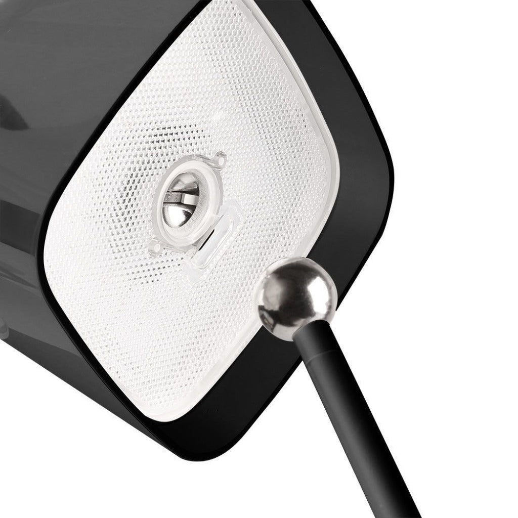 Dettaglio della lampada LED con sistema di magneti e angolo di emissione di 60°, perfetta per illuminazione direzionale e risparmio energetico