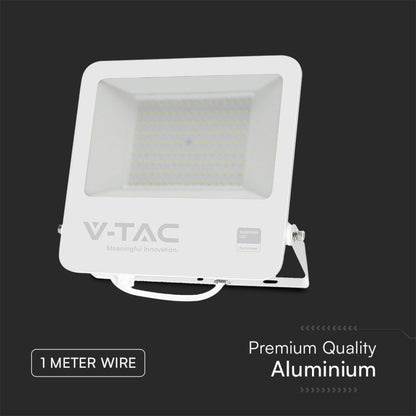 Faro LED 100W con corpo in alluminio di alta qualità e cavo da 1 metro, perfetto per installazioni rapide e resistenti.
