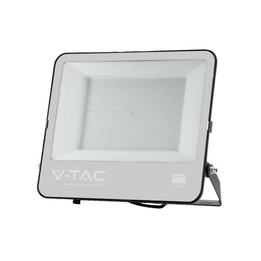 Faro LED 200W Chip Samsung Nero 6500K IP65 V-TAC VT-44204 con struttura in alluminio e cavo da 1 metro per esterni.
