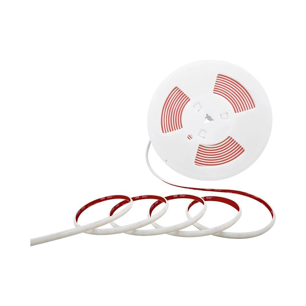 Strip LED 220V COB 3000K IP65 10m con Spina arrotolata su bobina, ideale per illuminazione decorativa interna ed esterna.