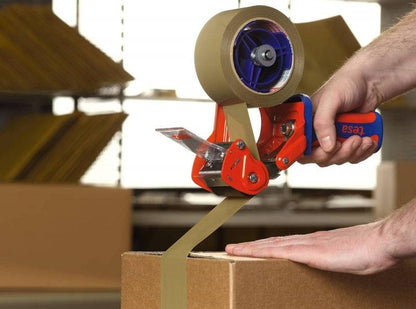 Tesa 6400 Comfort Dispenser per Nastro Adesivo fino a 50mm - Sistema Lama Protetta - Tensione Regolabile Manualmente - Colore Rosso/Blu
