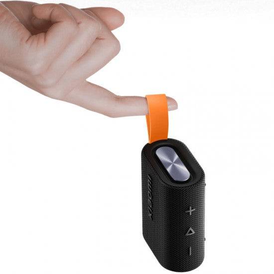 Xiaomi Sound Pocket Altoparlante 5W TWS Bluetooth 5.4 - Autonomia fino a 10h - Resistenza IP67 - Colore Nero/Arancione