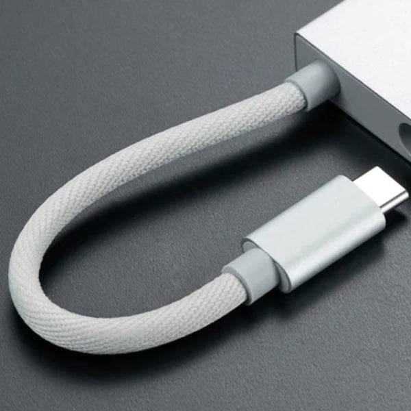 Xiaomi Hub USB-C 5 in 1 con 3x USB-A 3.0, 1x USB-C Ricarica Rapida fino a 100W, 1x HDMI - Scocca in Alluminio