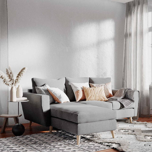 Angolare di divano grigio con schienali e sedute imbottite, ideale per zona living elegante, tessuto morbido, SKU: SF040LOVE-L-ET91