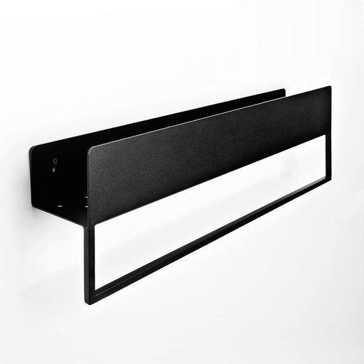 Supporto scaffale bagno combinato gancio ripiano nero, montato su parete bianca, con accessori bagno e asciugamano, stile moderno