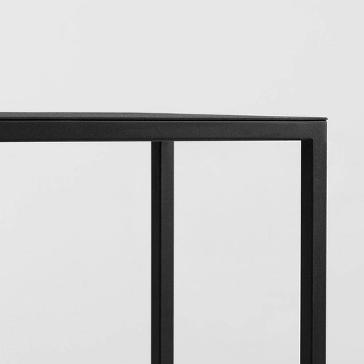 Dettaglio della consolle in metallo nero con profilo sottile, elegante e versatile, perfetta per ambienti moderni, SKU: TD003JUL-75-1F-9005