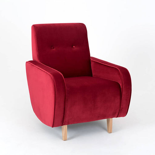 Poltrona Panda in velluto rosso con dettagli in legno naturale, stile moderno e confortevole, perfetta per ambienti living.