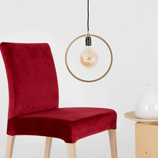 Sedia in velluto rosso con schienale alto e gambe in legno chiaro, perfetta per sala da pranzo o ufficio, SKU: CH006DIANA-RV61