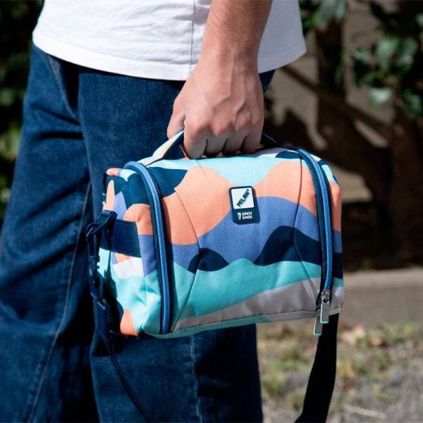 Milan The Fun Borsa Isotermica Porta Alimenti 5L - Interno Isolante Termico - Apertura Totale - Tracolla Regolabile ed Estraibile