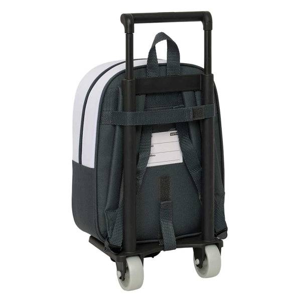 Safta Real Madrid Zaino da 6L con Carrello 805 Integrato - Estraibile per il Lavaggio - Targhetta di Identificazione Personale - Carrello in PP e PVC Resistente - 22x27x10cm - Colore Bianco e Nero