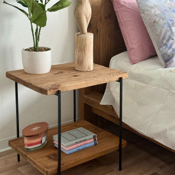 Tavolino in legno di pino riciclato, 50x42x51,5 cm, marrone