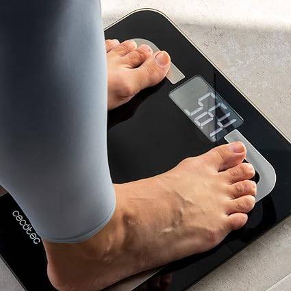 Cecotec Surface Precision Smart Healthy Bilancia Corporale fino a 180kg - 4 Sensori - 10 Parametri - Bluetooth - Vetro Temperato - Funzione Neonato - LCD - Piedi Antiscivolo - 310x310mm - Nero