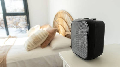 Cecotec ReadyWarm 1500 Max Ceramic Termoventilatore da Scrivania - 1500W - Riscalda fino a 15m2 - Stile Retrò - Termostato Regolabile - Funzione Silenziosa - Sistema di Sicurezza Triplo - Colore Nero