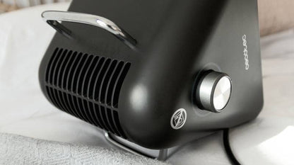 Cecotec ReadyWarm 1500 Max Ceramic Design Termoventilatore da Scrivania - 1500W - Riscalda fino a 15m2 - Termostato Regolabile - Funzionamento Silenzioso - Sistema di Sicurezza Triplo - Colore Nero