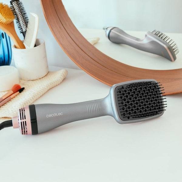 Cecotec Bamba CeramicCare Unique Square Spazzola Lisciante 3 in 1 - 1000W - Testina Quadrata Innovativa - Rivestimento Ceramico - Tecnologia Ionica - Ergonomico - Colore Nero