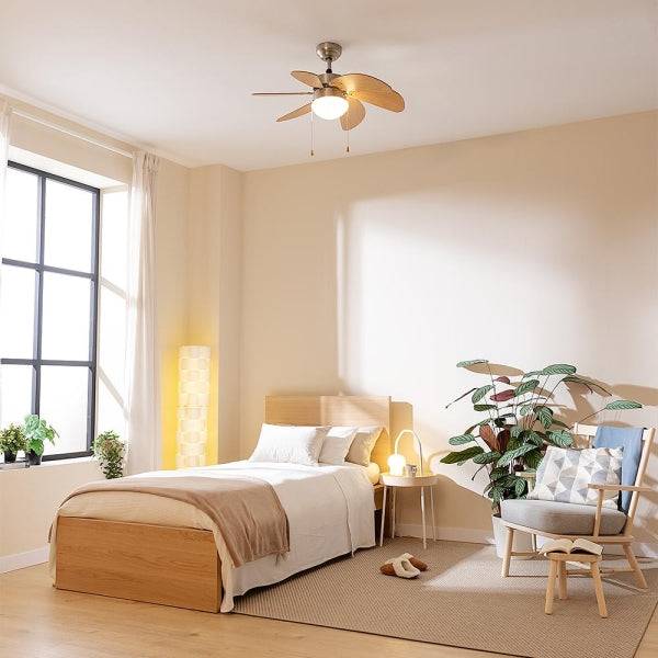 Cecotec EnergySilence Aero 350 Ventilatore da Soffitto con 6 Pale Reversibili e Luce - 50W - Funzionamento Silenzioso - Modalità Invernale/Estiva - 3 Velocità - Pale in Legno Chiaro - Acciaio Inossidabile