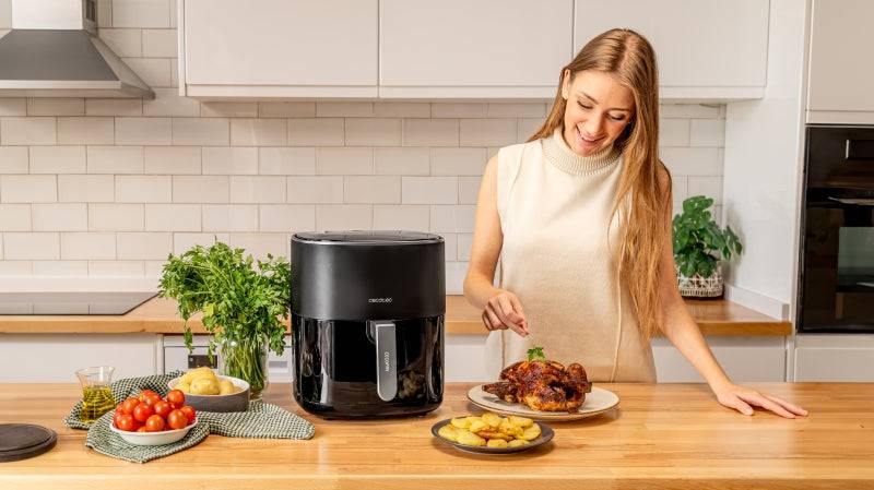 Cecotec Cecofry Fantastik 6500 Friggitrice ad Aria - Potenza 1700W - Capacità 6,5L - Confezione Accessori Silicone - 12 Menu Preconfigurati - Termostato Regolabile - Colore Nero