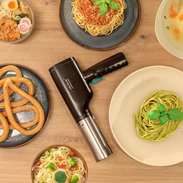 Cecotec Fun EasyPasta Macchina per Pasta e Churros - 40W - Portatile - Capacità 200g - Include 3 Dischi per Pasta - Disco Esclusivo per Churros - Senza Fili - 50 Usi per Carica - Colore Nero