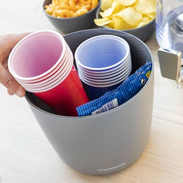 Innovagoods Freer Dispenser Refrigerante per Bevande - Capacità 4L - Rubinetto Antisgocciolamento - Scomparto per Ghiaccio - Scomparto di Stoccaggio - 22x41,7x26,5cm - Colore Grigio, Argento e Trasparente
