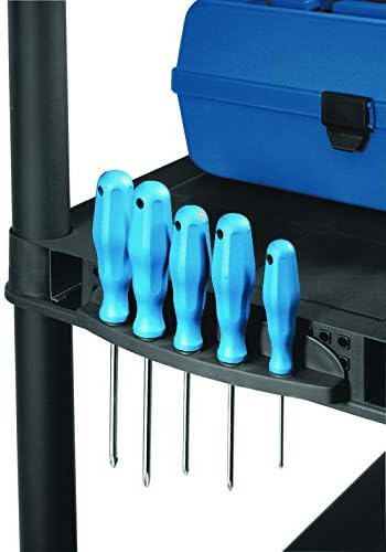 Dettaglio del ripiano dello scaffale PLUS 120x40x187H con supporto per utensili, ideale per organizzare attrezzi in garage.