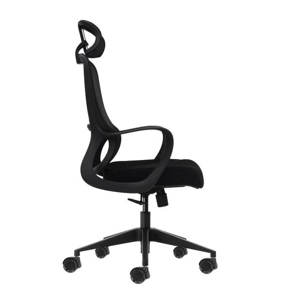 Oqonos Cherg 004 Sedia Ufficio Ergonomica con Poggiatesta Cervicale Regolabile, Schienale Rete Traspirante, Pistone Gas Classe 4, Supporto Lombare, Braccioli Fissi, Seduta Ergonomica Sagomata e Ruote Silicone - Nero