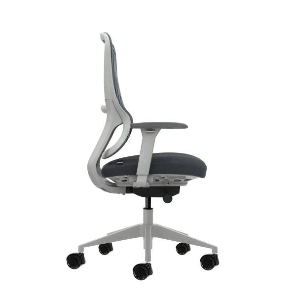 Oqonos Cherg 023 Sedia da Ufficio Ergonomica con Meccanismo Autoequilibrante, Braccioli 4D, Seduta Scorrevole e Ruote in Silicone - Grigio